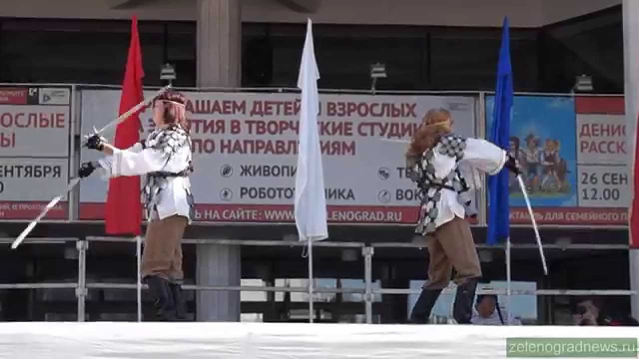 Русский танец с мечами