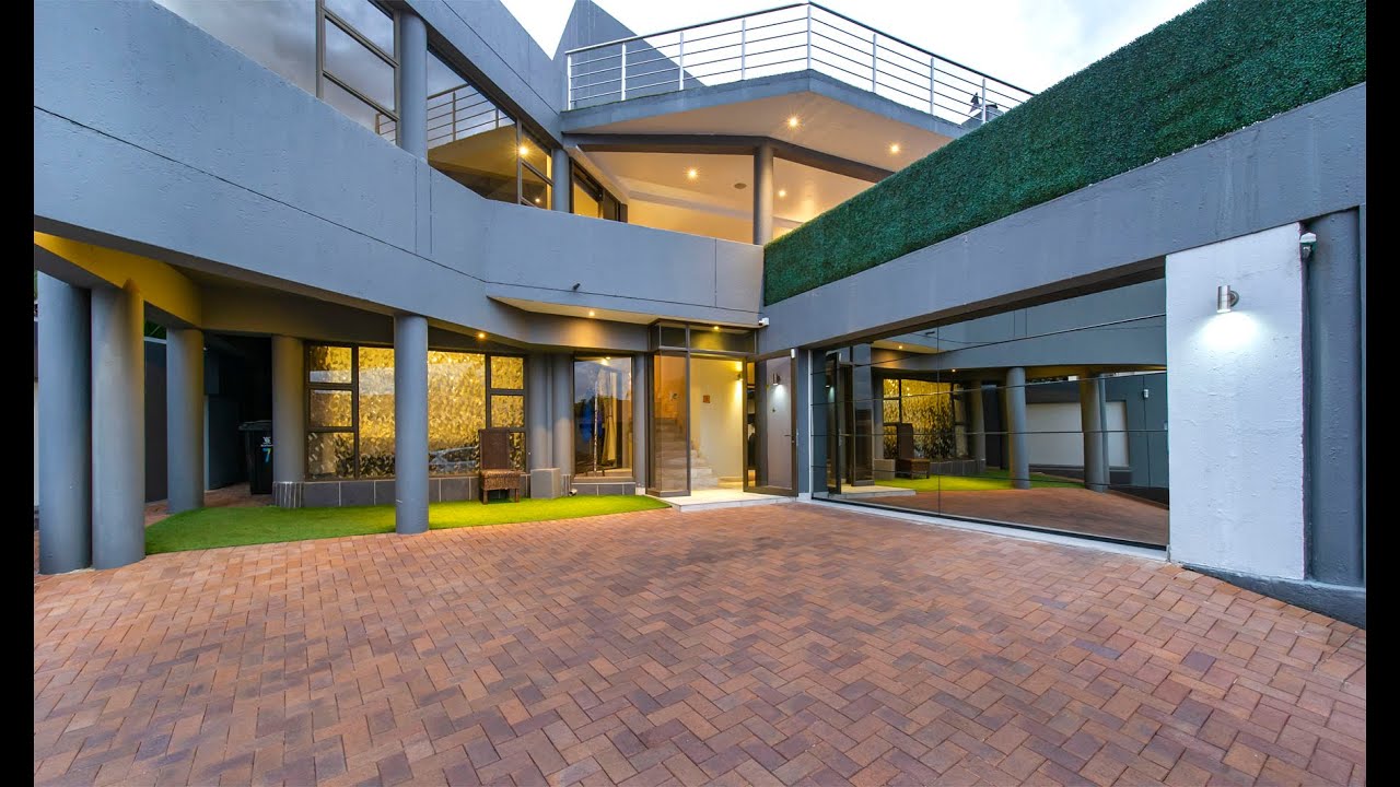 FOR SALE | House with a View for Sale in Bedfordview | R 4,750,000