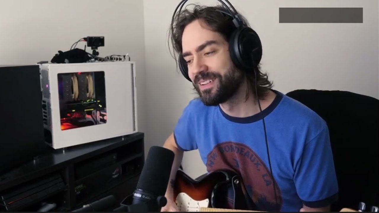 FunkyBlackCat tocando guitarra #2