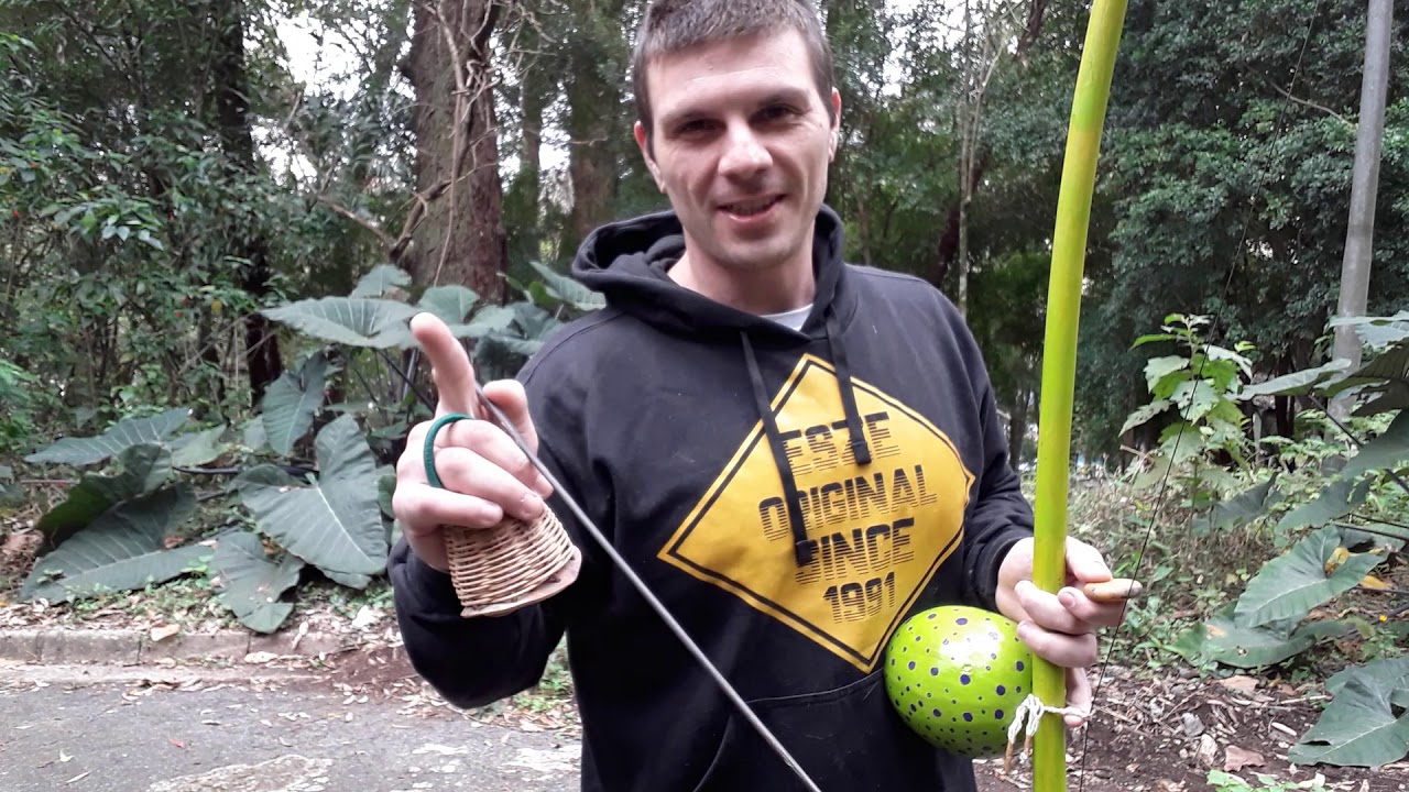 Tutorial do toque de Iuna . Tutorial de toque de berimbau