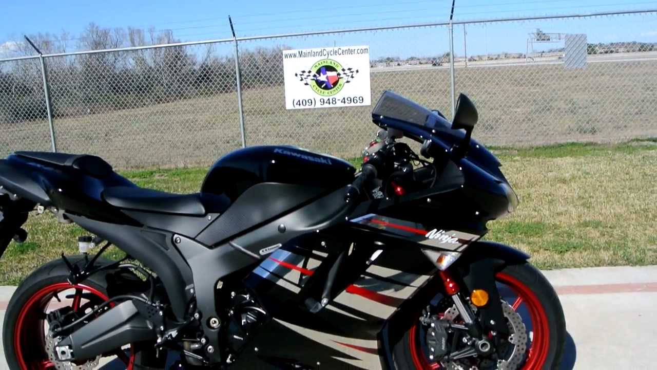 2008 Kawasaki ZX6R Ninja Less than 800 mIles since new!