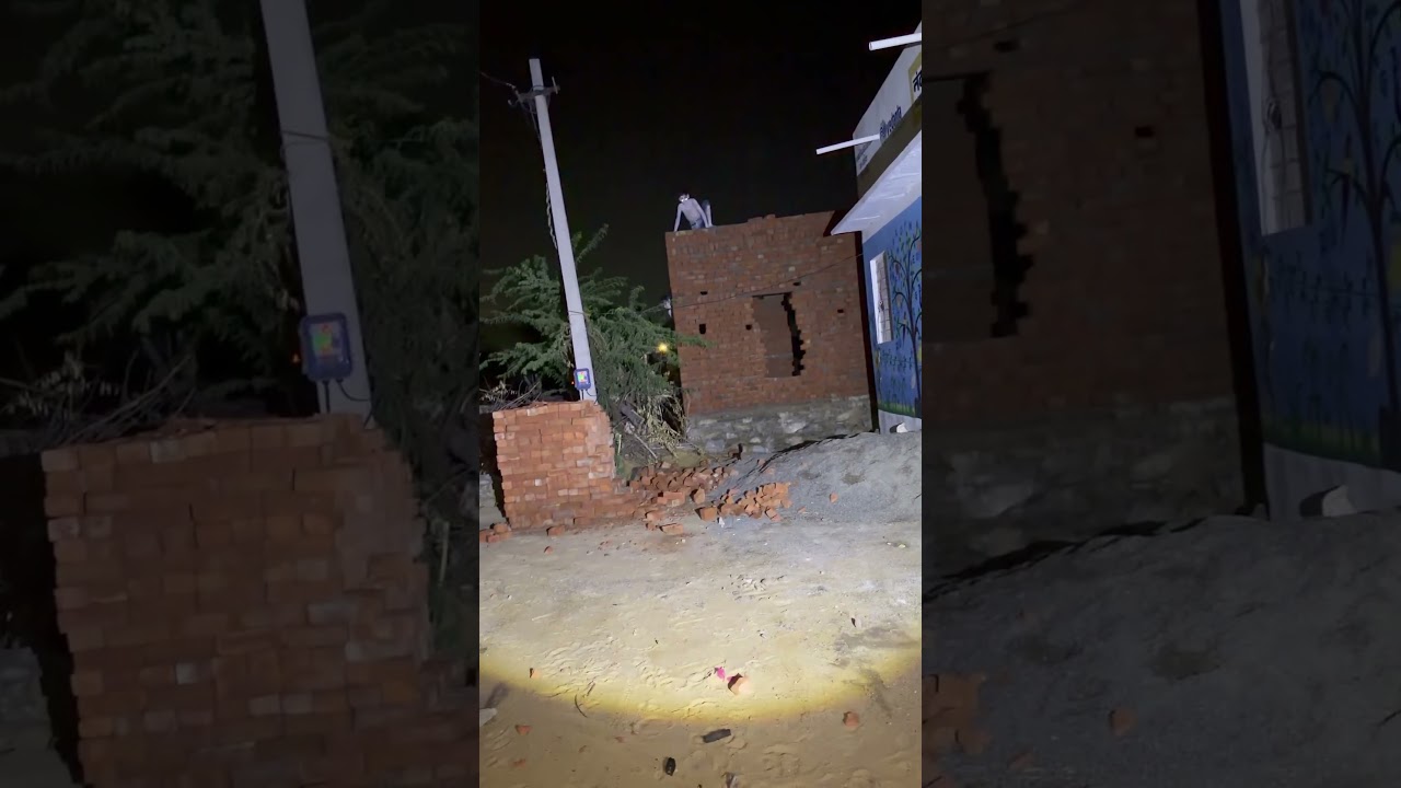 OMG 😦 Scary woman in Haunted apartment 😱 #mahakal #ghost #bhoot #ytshorts #shorts #fyp #shoot 171