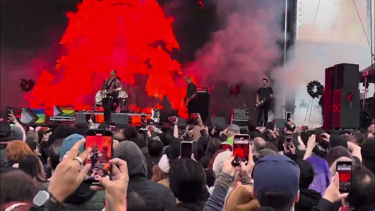 SHE WANTS REVENGE at Cruel world 2025 - Tear you apart live!