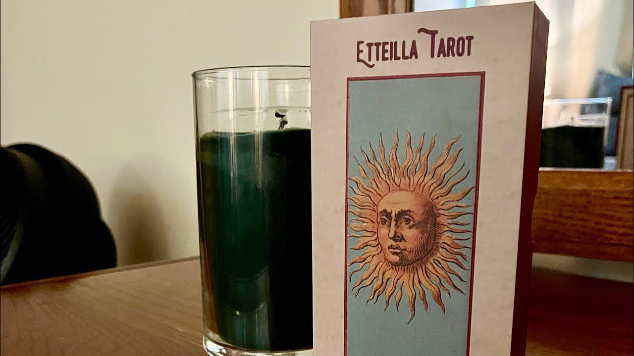 Unboxing the Etteilla Tarot by Vieux Monde Express! 🔮
