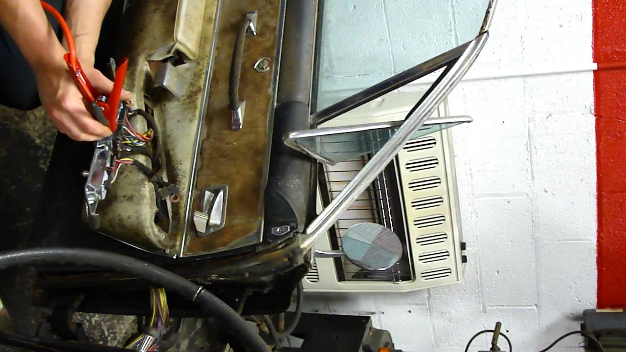 1964 Cadillac Fleetwood Sixty Special LEFT FRONT VENT WINDOW MOTOR being tested