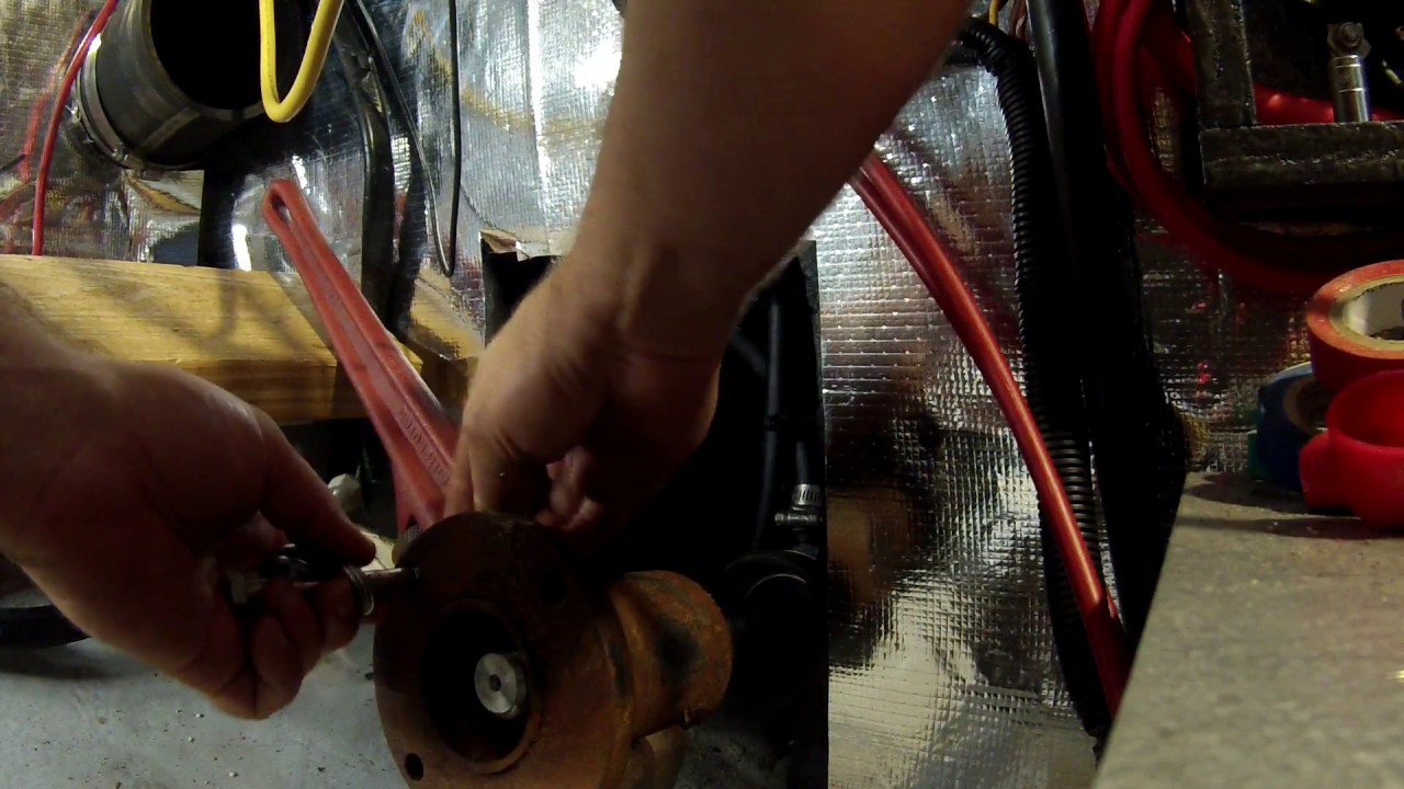 Prop Shaft Nut, Coupling and Seal Removal - Part 1 PSS Seal Conversion