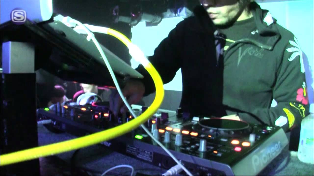 Olive Oil - LIVE @ OILWORKS TECHNICS in Tokyo