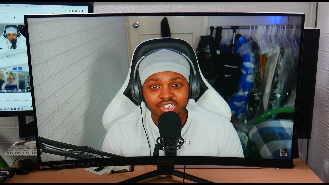 Unboxing the (MSI G32C4 32 Inch 165Hz Curved Gaming Monitor) - [PS4 FIFA 19 Gameplay]