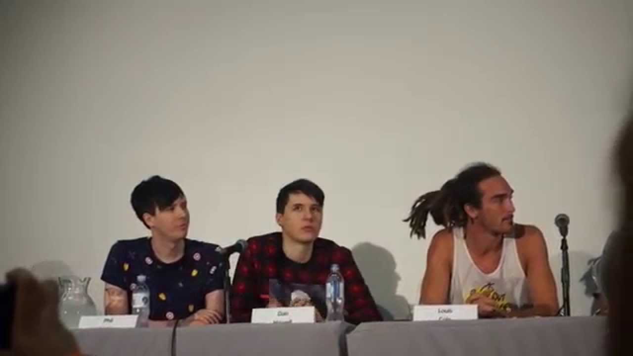 Dan & Phil - A Guide to Vlogging Panel - VidCon 2014