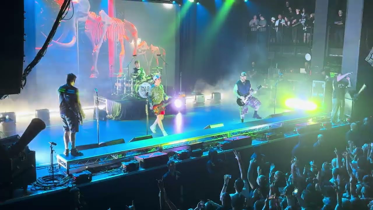 I'm Made of Wax, Larry, What Are You Made Of? (Live) - A Day To Remember (4K)