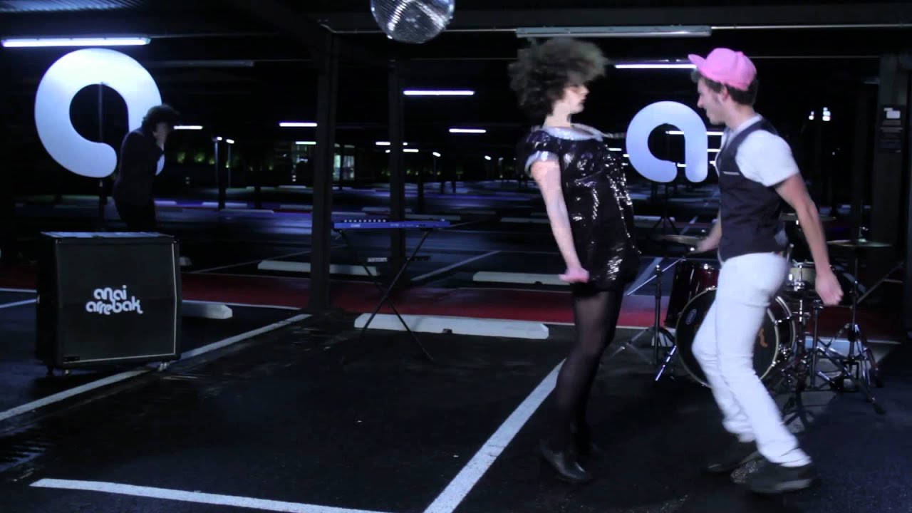 Anai Arrebak - Maite zaitut, ez!!! Bideoklip Ofiziala / Official video