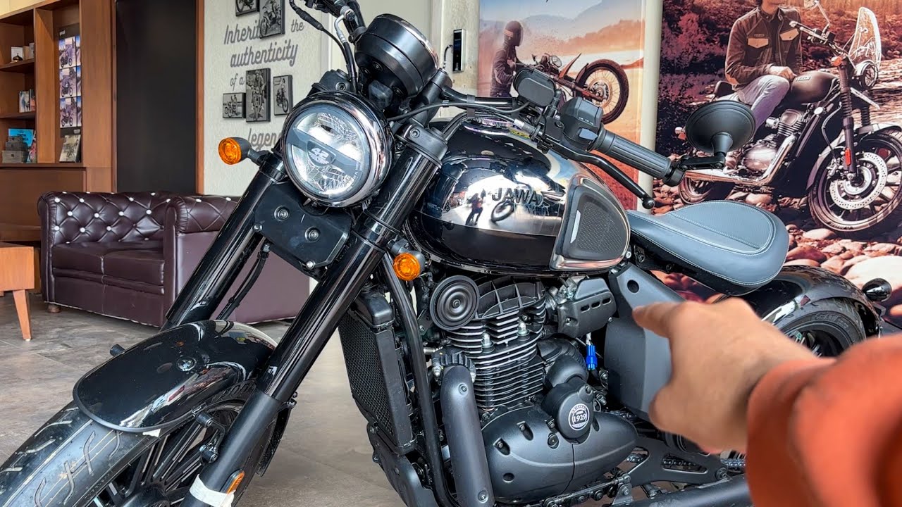 2026 All New JAWA 42 Bobber BS7 Black Mirror Full Review