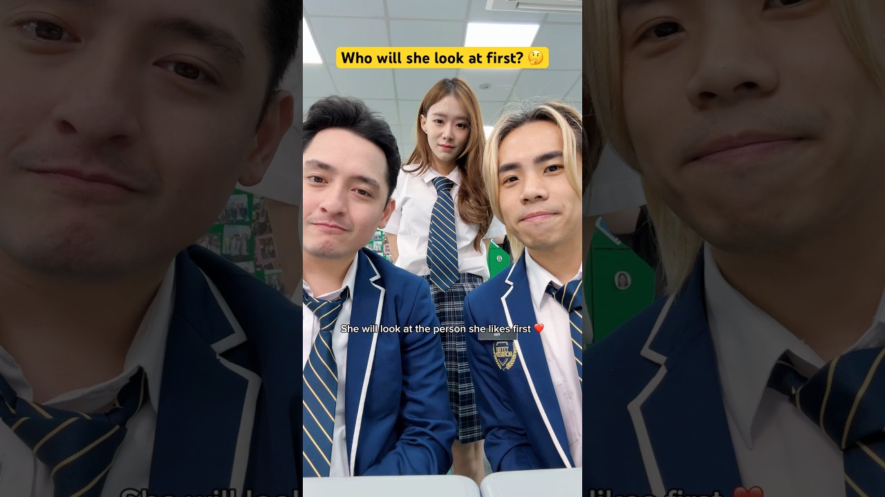 Who will she look at first? 🤔