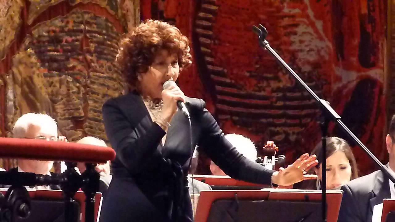 NELLY VAZQUEZ "LA ULTIMA CURDA" EN EL TEATRO COLÓN 14/07/2014
