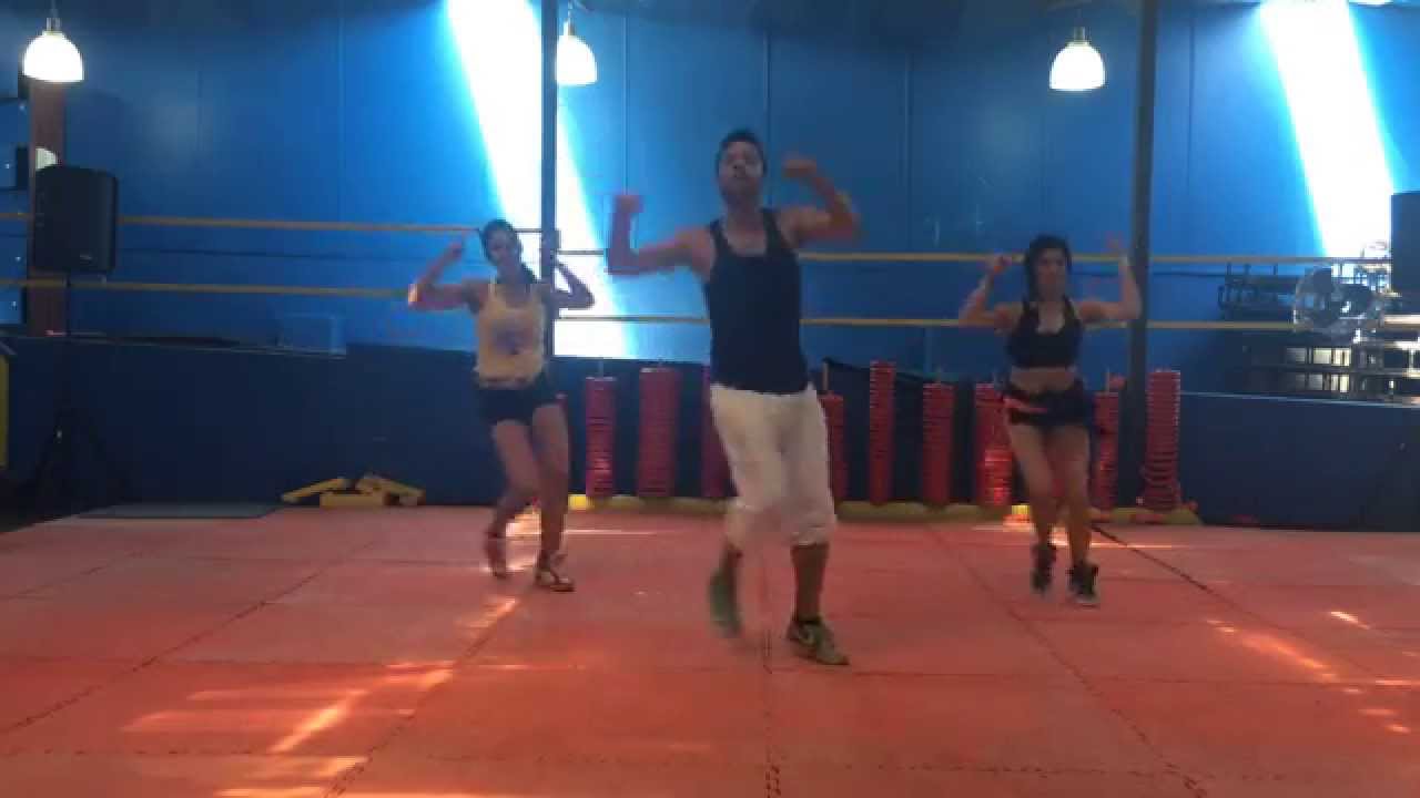 Carnaval - Maluma / ZUMBA