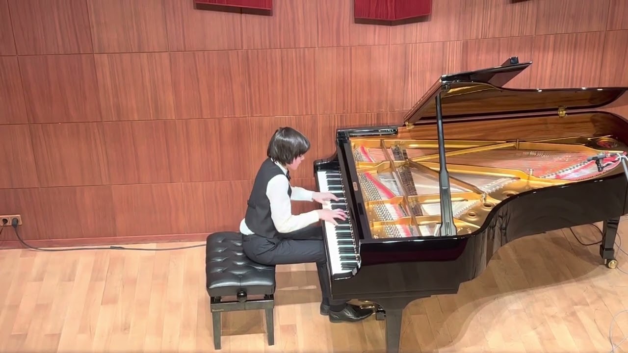 Scriabin: Etude cis-moll op.2 n.1 - Daniil Tyurin