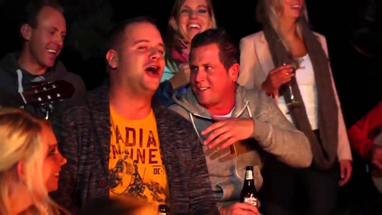 Arjon Oostrom & Jeroen van Zelst   Ze Is Veel Ouder