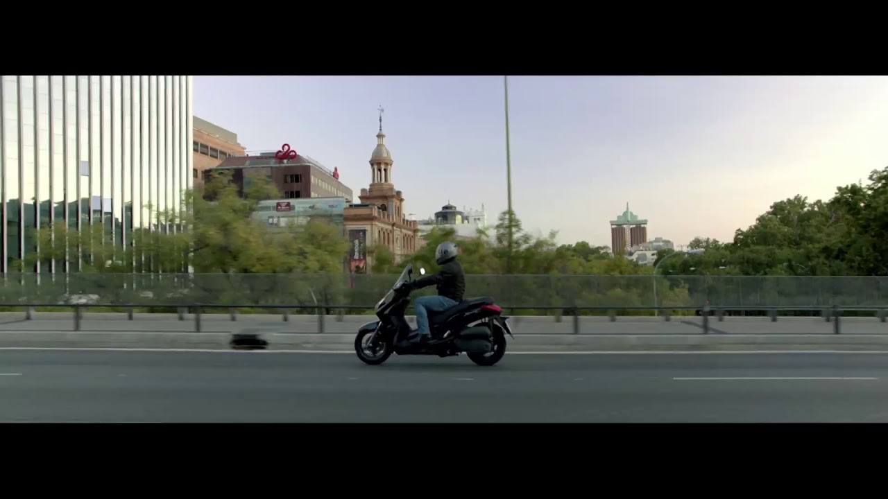 Magia. Al volante, pasa del m&oacute;vil