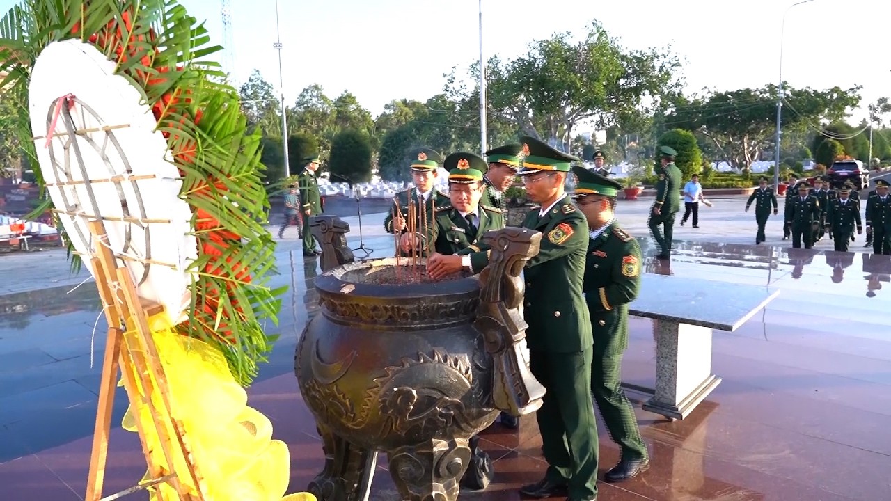 Các hoạt động chào mừng Ngày truyền thống Bộ đội biên phòng | Truyền hình An Giang 2
