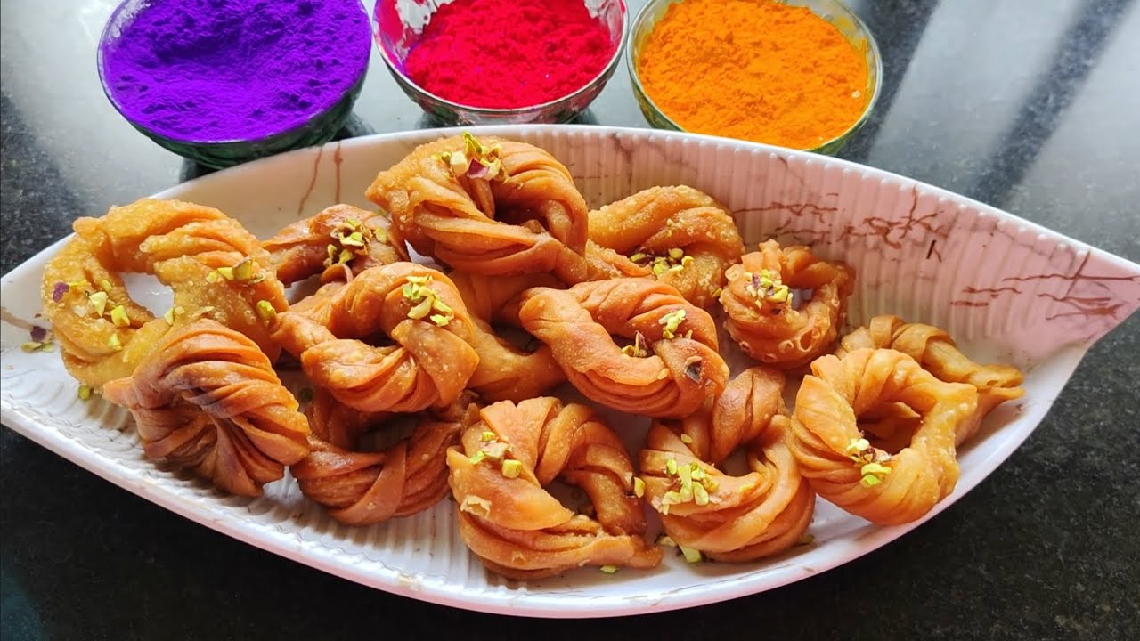 Festive Special Sweet Mathri | Crunchy & shiny Sugar-Coated Delight | Perfect Sweet Mathri for Holi 