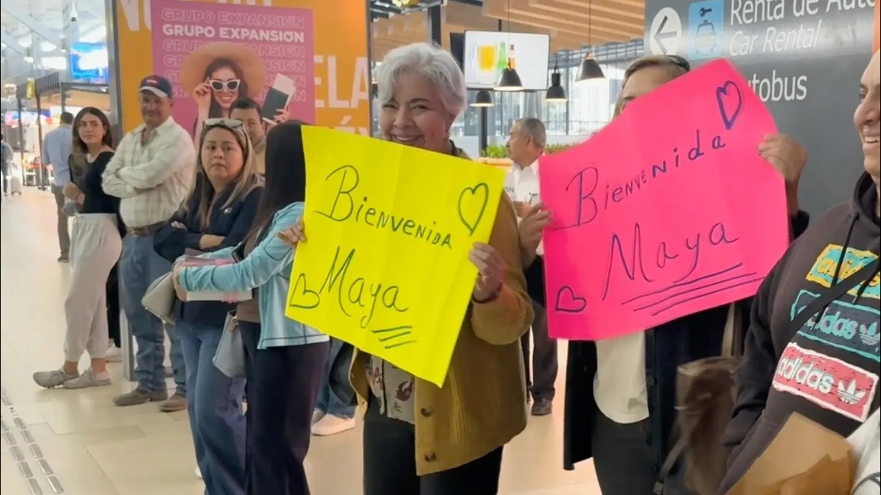 Estudiantes de Saltillo Llegan a Monterrey tras Permanecer Varados en Italia por Protestas