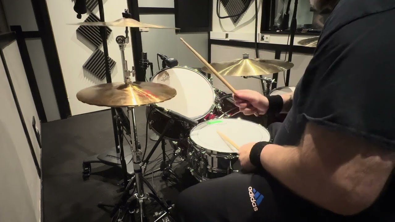 Brynjar Ólafsson-Space Völvö ( Drum Cam @ Studio Helvíti )