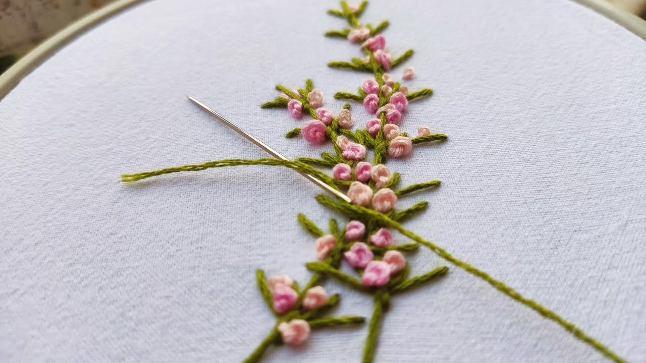 Beautiful Hand-Stitched Flowers: DIY Spring Blossoms with Needle & Thread