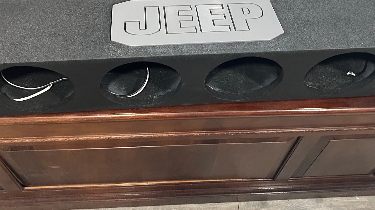 2020-2022 4-8&rdquo; JEEP GLADIATOR custom fiberglass subwoofer box