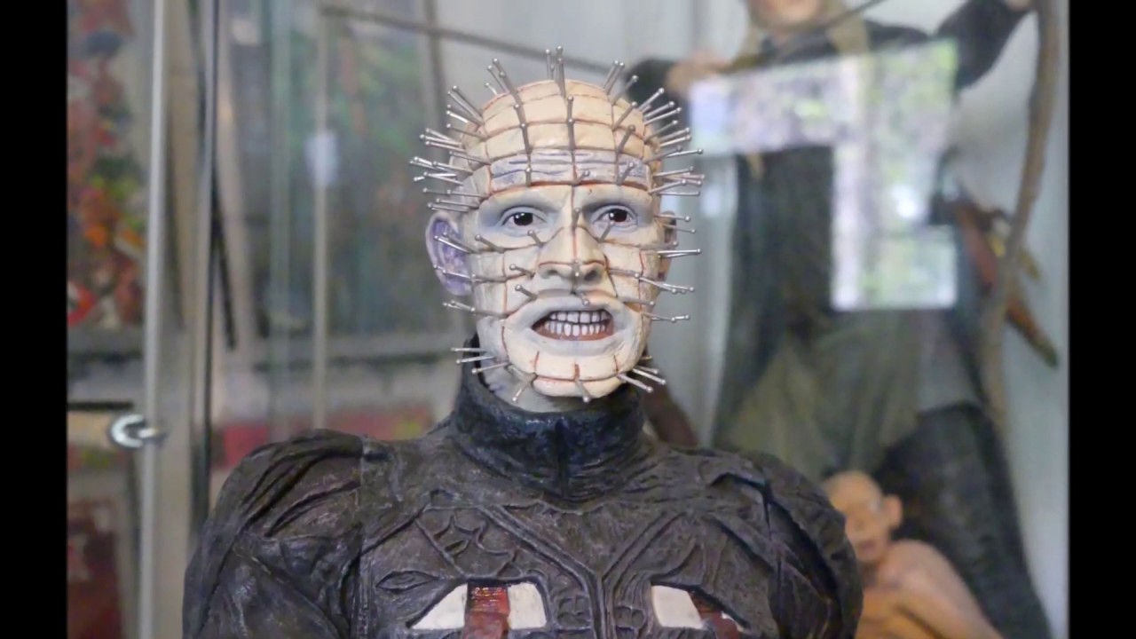 1/4 scale NECA Pinhead statue