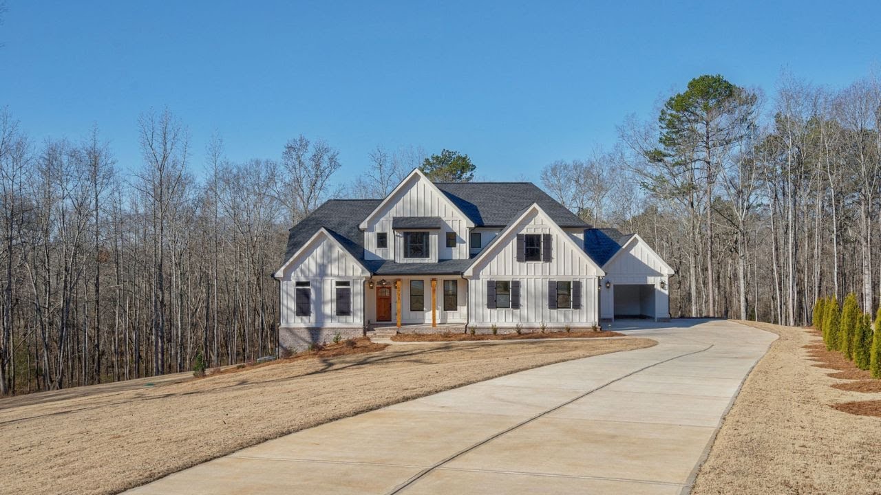 YOUR DREAM MODERN FARMHOUSE!