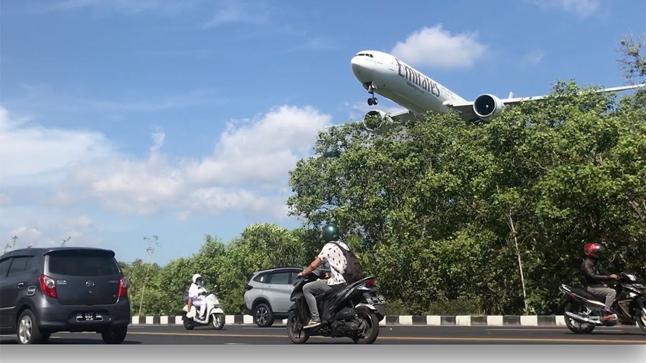 Boeing 777 Almost Hit a Tree Very Low Landing at Bali Ngurah Rai Airport DPS