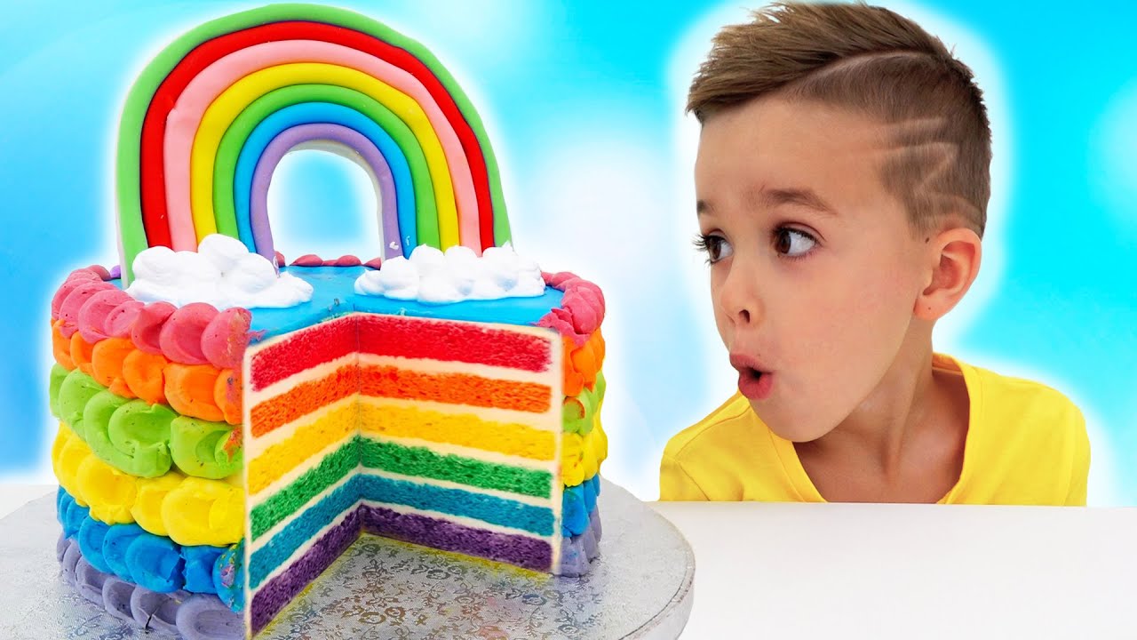 Vlad et Niki apprennent &agrave; ouvrir des coffres &agrave; jouets et &agrave; r&eacute;soudre un d&eacute;fi logique