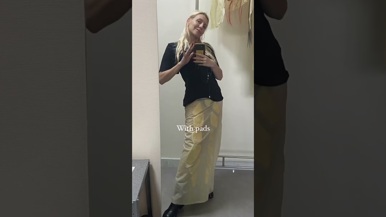 My experimental design process: A padded latex skirt with snake skin patterns ✨#latex #latexfashion