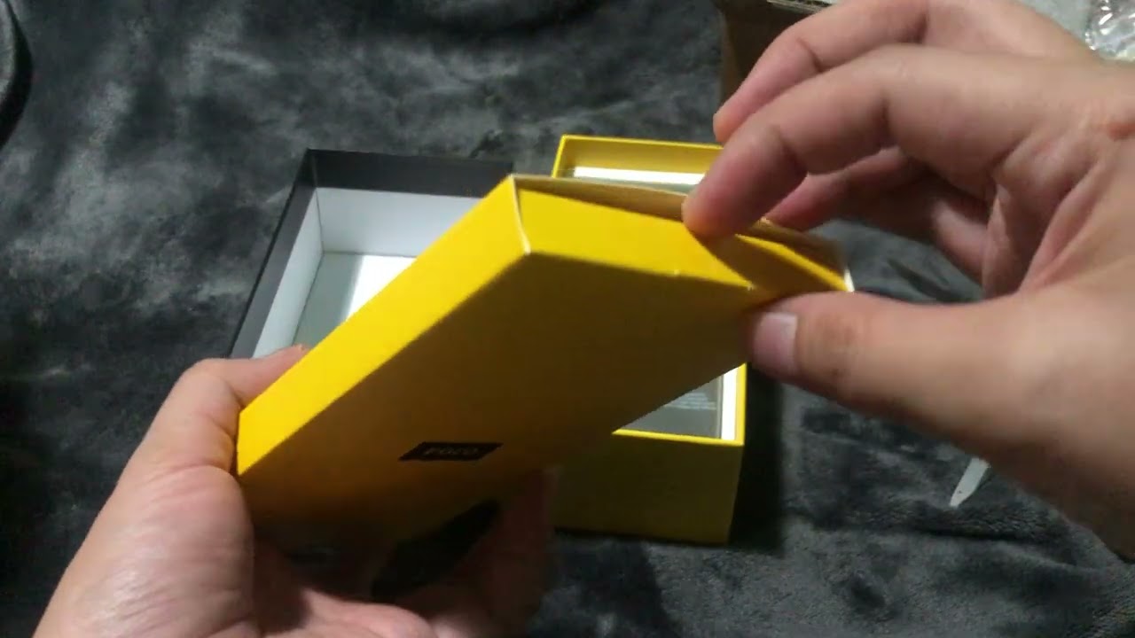 Unboxing Poco X7 Pro