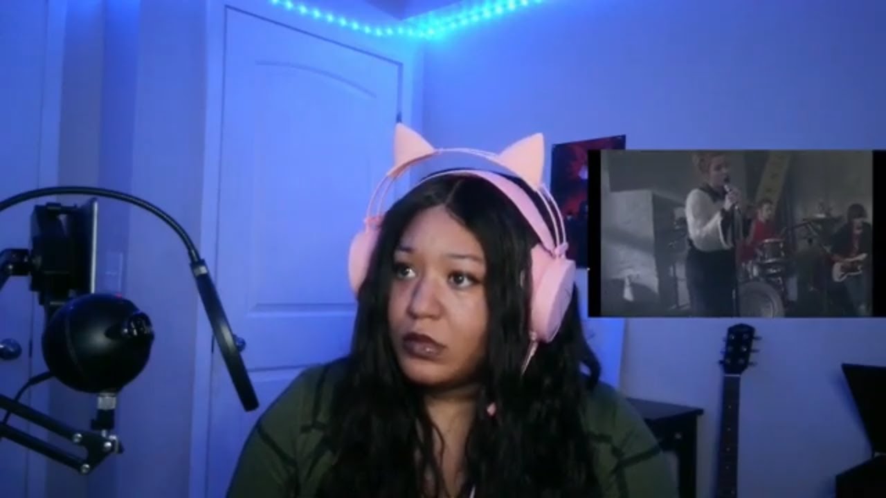 U2 STAY FAR AWAY SO CLOSE REACTION