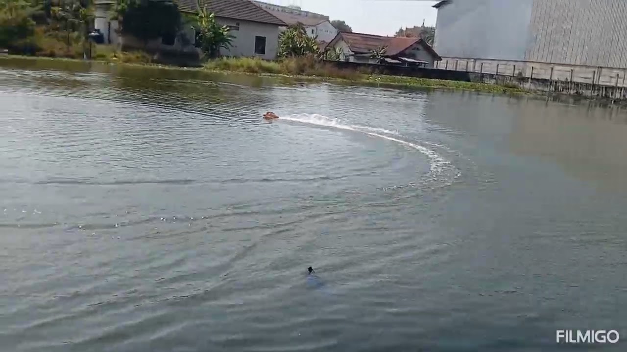 JET BOAT M-35 