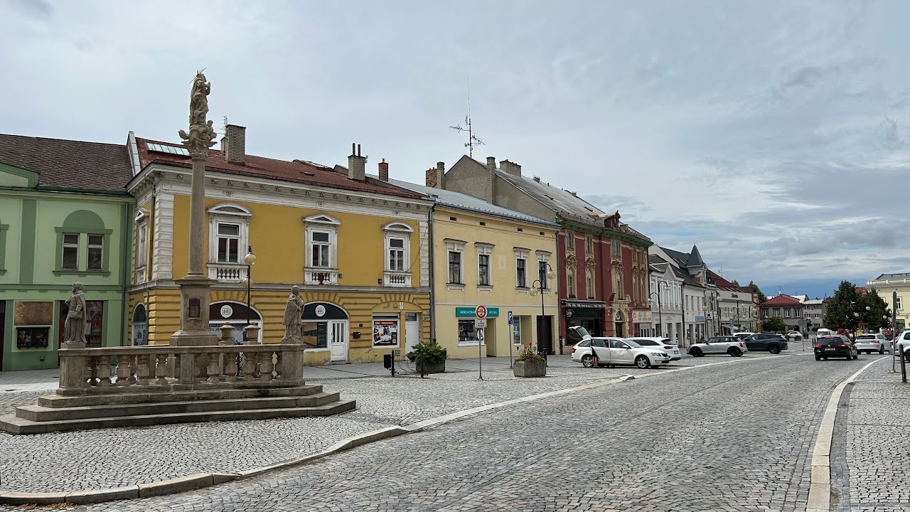 #62 WALKING TOUR HOLEŠOV [4K]