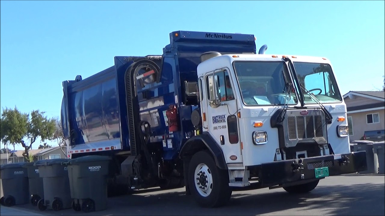 Visitor from Florida - Big Truck Rental McNeilus ZR