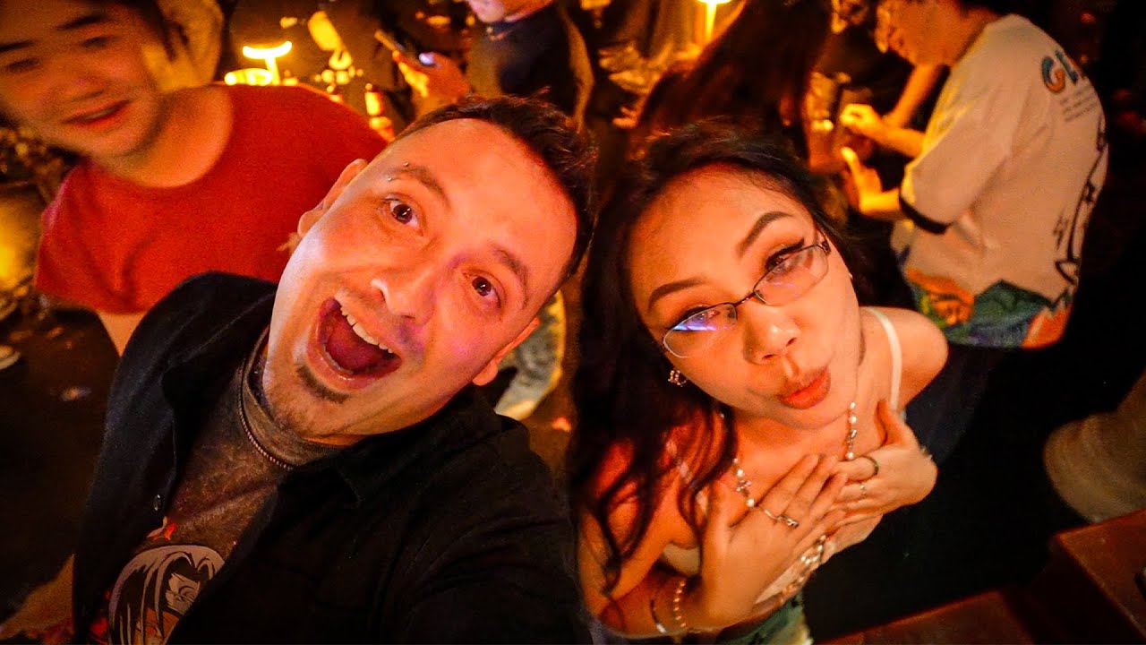 M-am îndrăgostit de chinezoaice! Viața de noapte din China (petrecere nebună în club) 🇨🇳 