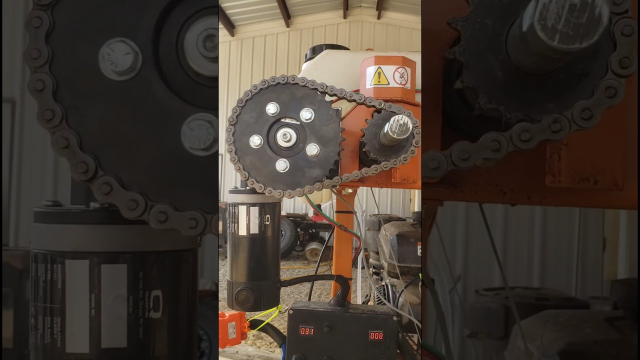 Norwood LM29 Sawmill With Homemade Power Feed