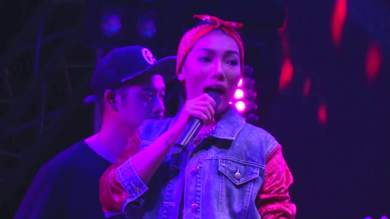 ดา เอ็นโดรฟิน Full Concert - We Are LEO Thailand จ.อุบลราชธานี