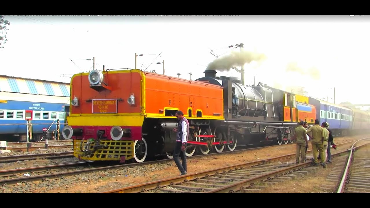 India`s Largest Steam Loco smokes rapidly & departs Kharagpur | 90 year old Beyer Garratt Steam Loco