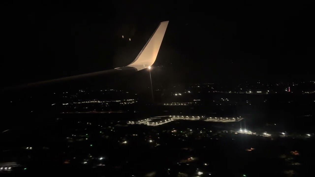 American 737-800 Landing in Austin from Phoenix Sky Harbor