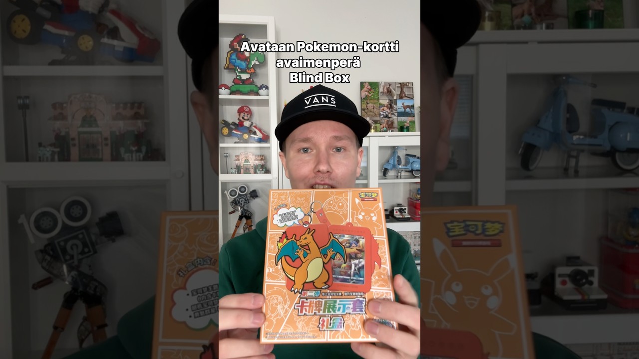 Avataan Pokemon-kortti avaimenper&auml; blind boxi!
