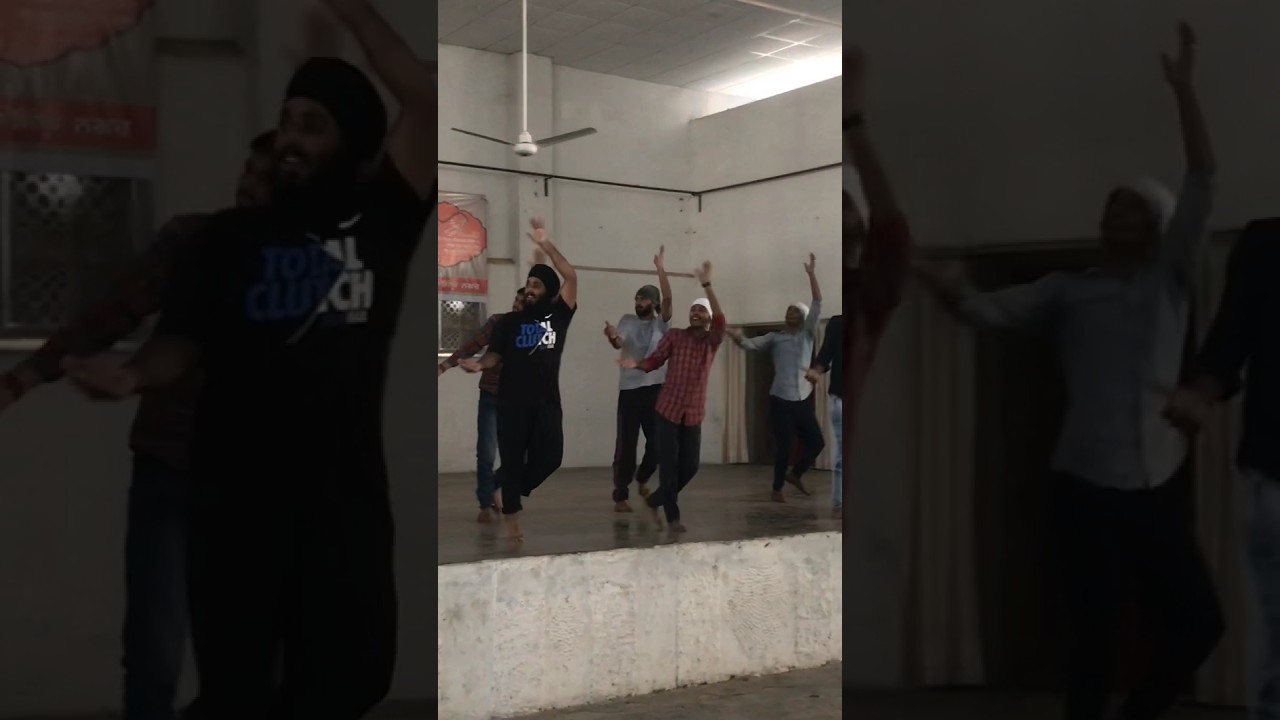 VANJALI WAJA JHOOMER😍. 