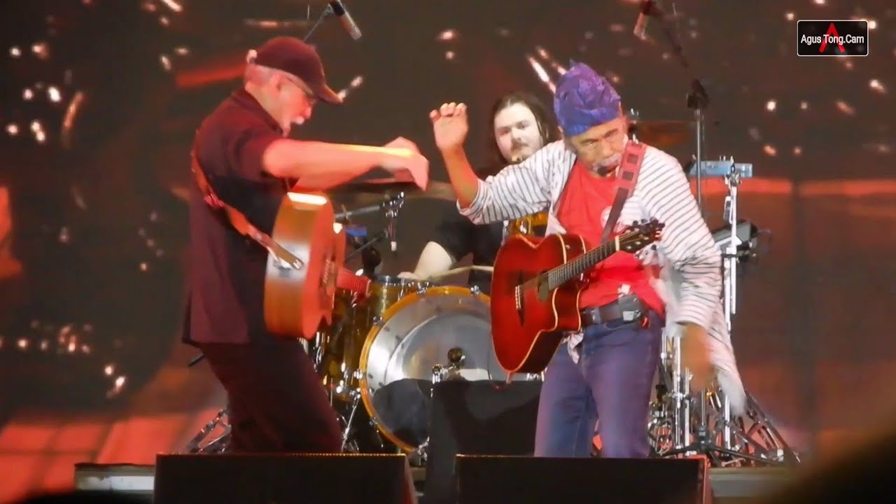 Bongkar, Bento - Iwan Fals Dan Sawung Jabo | At Synchronize Fest 2023