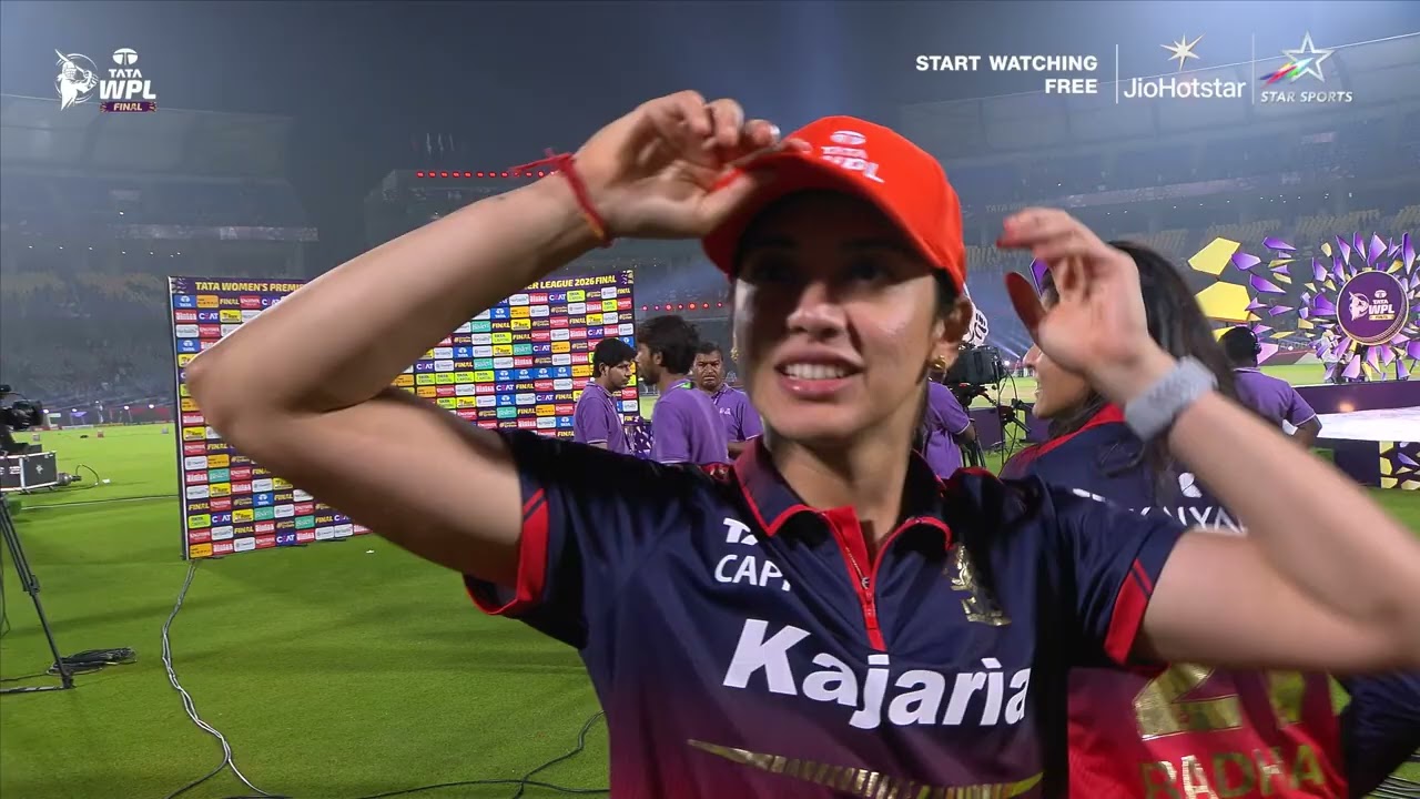 Aakash Chopra, Harsh Gujral & Sahiba Bali share laughs after Bengaluru's Triumph