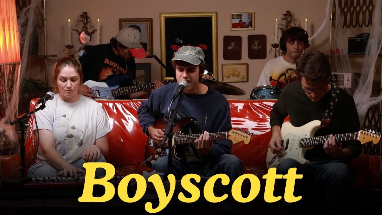 Boyscott | Live on Red Couch