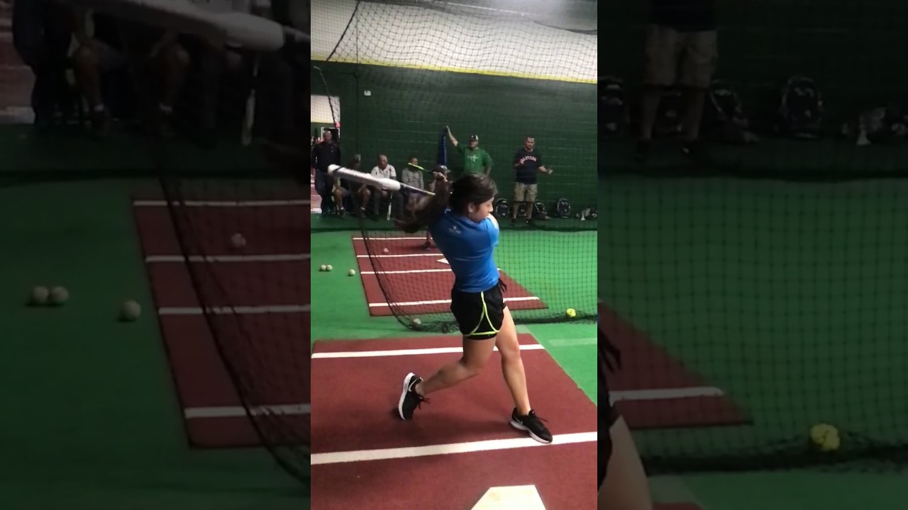 Alyssa Alvarez - Hitting (Slow Mo)