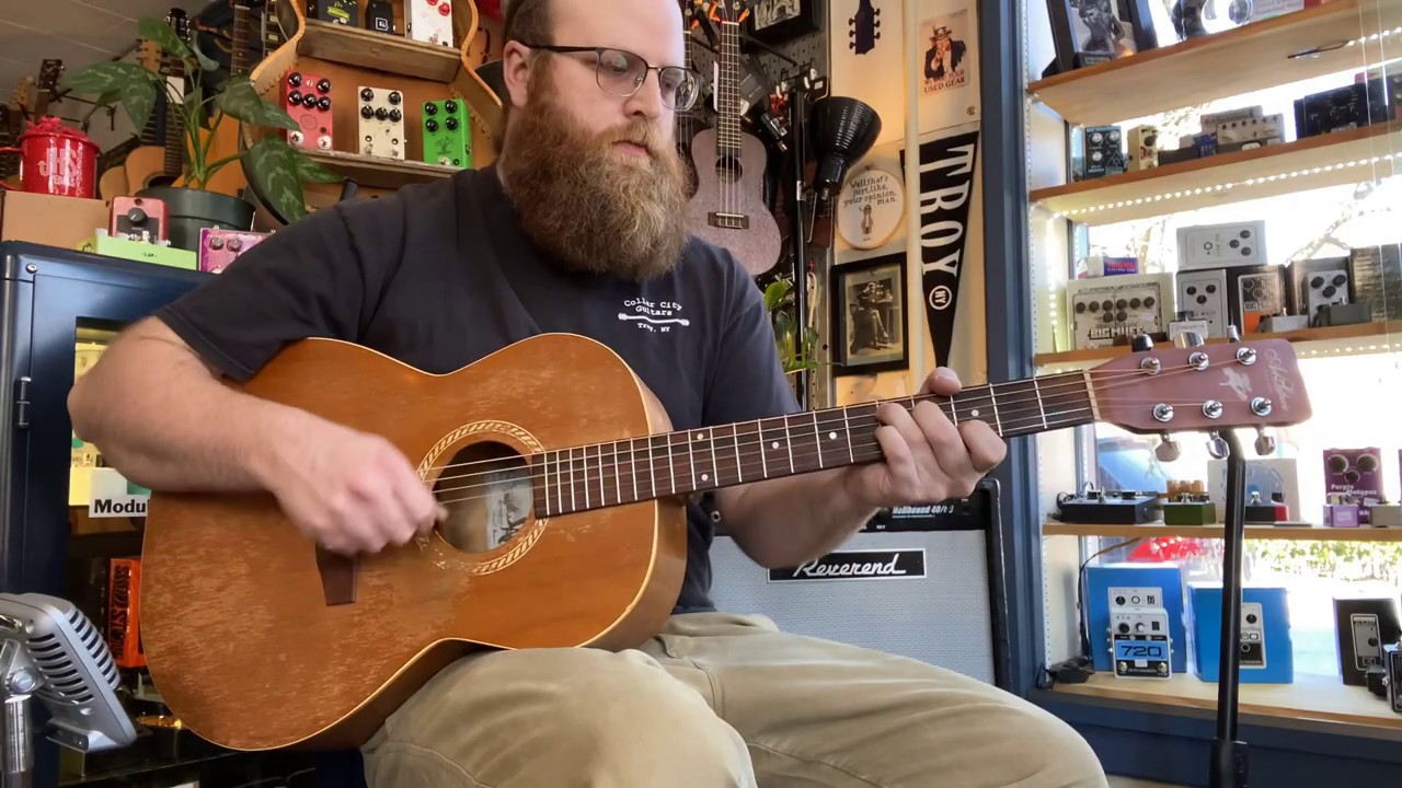 Art & Lutherie Folk Wild Cherry at Collar City Guitars